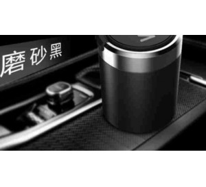 车用车载烟灰缸带盖带灯